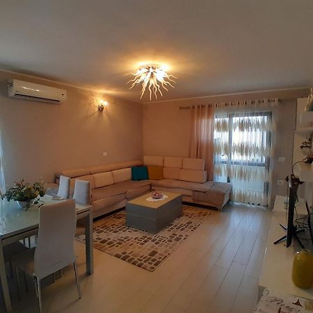 Cufaj Apartaments Shkodra Екстер'єр фото