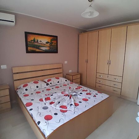 Cufaj Apartaments Shkodra Екстер'єр фото