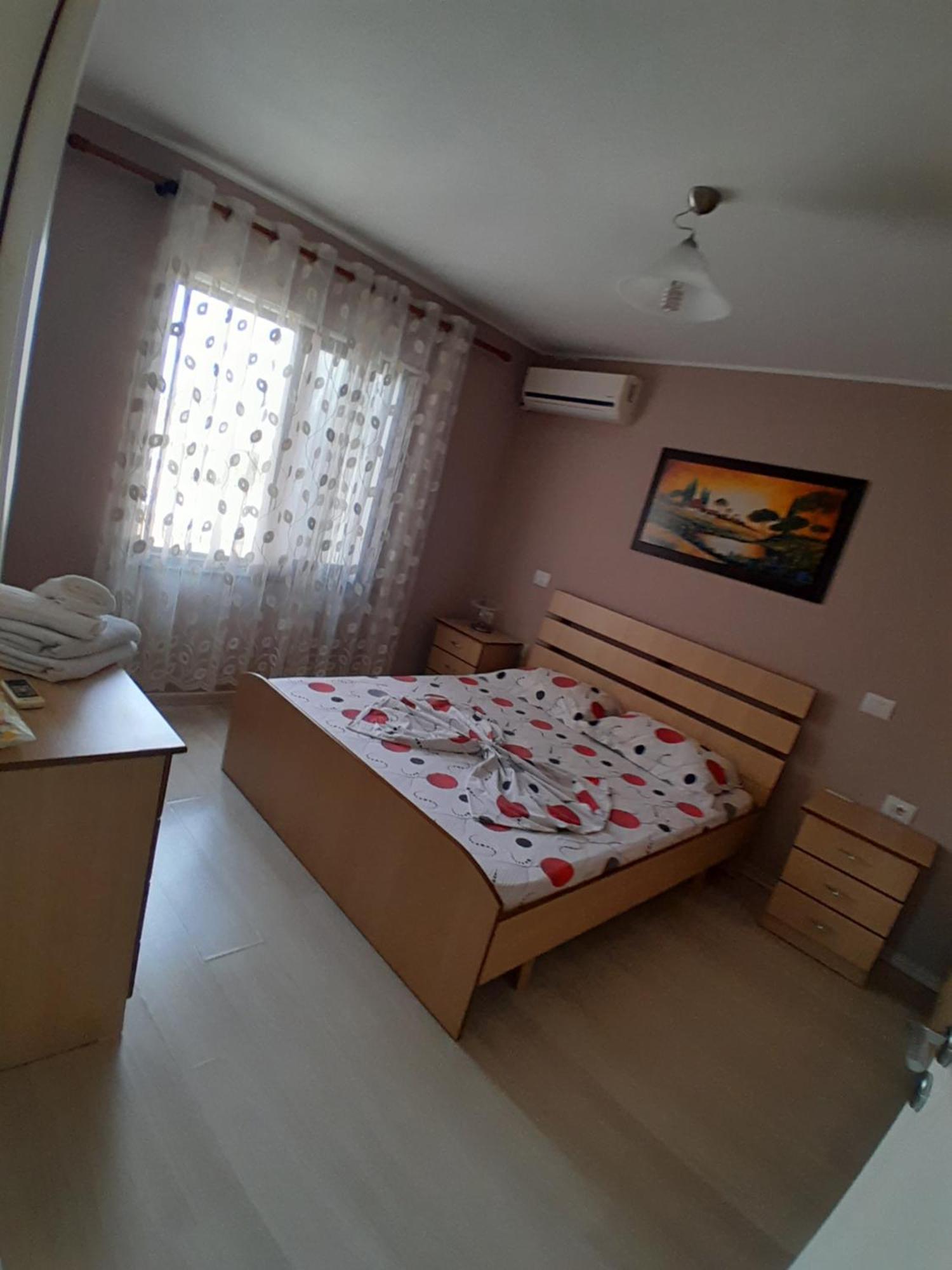 Cufaj Apartaments Shkodra Екстер'єр фото
